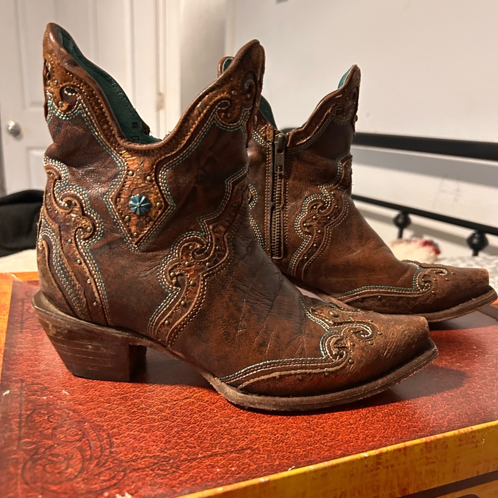 Corral Women's Brown Embroidered and Studded Snip Toe Bootie